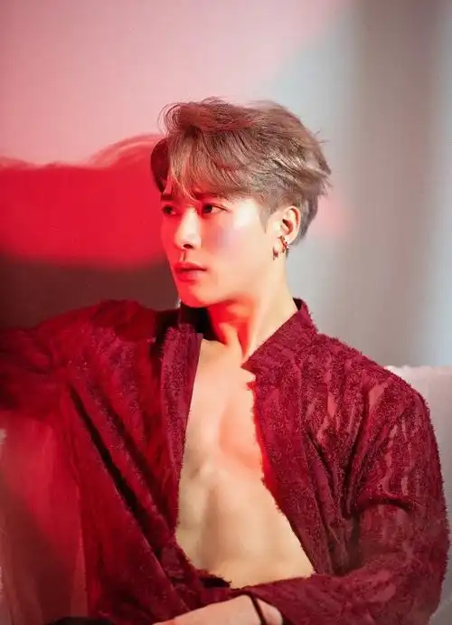 #王嘉尔方回应#