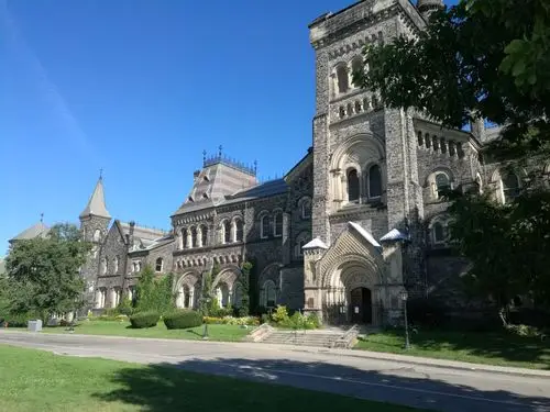 多伦多大学