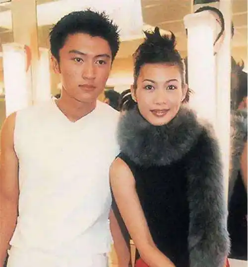 原创谢霆锋那么多前辈天王喊你来接班你却选择了做厨师