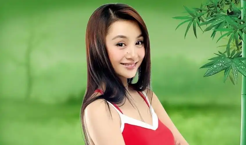 纪实曹颖的老公王斑,娱乐圈籍籍无名,却在另一个圈子"红得发紫"