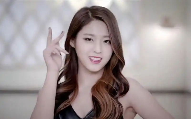 韩国女团aoa金雪炫jk制服现场热舞翘臀诱惑饭拍直拍