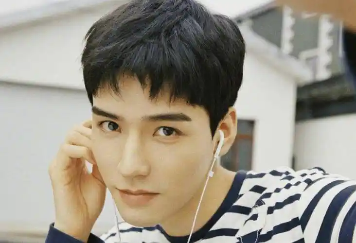 520这个特别的日子里,这是龚俊送上粉丝的520礼