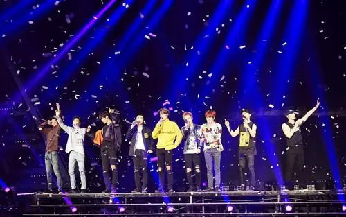 最喜欢的exo舞台系列 #2_哔哩哔哩 (゜-゜)つロ 干杯~-bilibili