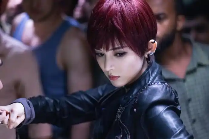 娜扎红发摇滚造型#古力娜扎超话娜扎超话周子萱@我是娜扎化身曼陀罗