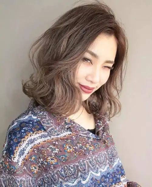 优雅日系齐肩卷发
