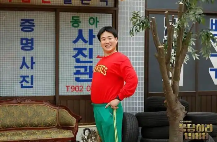 金正峰表情包金正峰近照曝光好瘦好帅