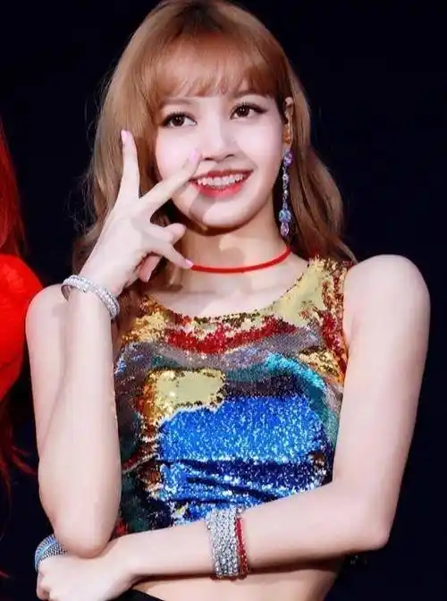 jennie_好身材_样子