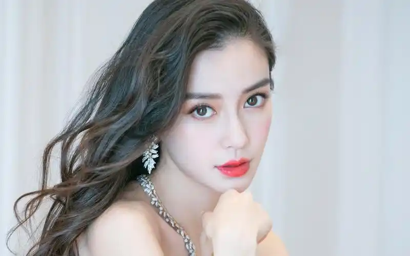 angelababy纱裙浪漫高清桌面壁纸