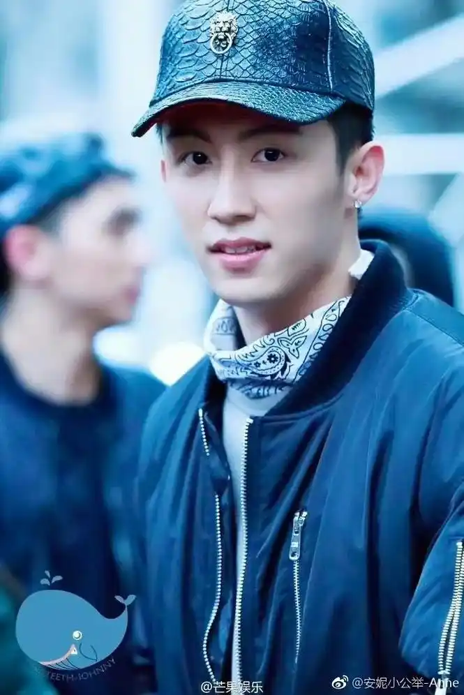 黄景瑜他从火光中走来 #一眼沦陷 不就是考古嘛,16年就上 - 抖音