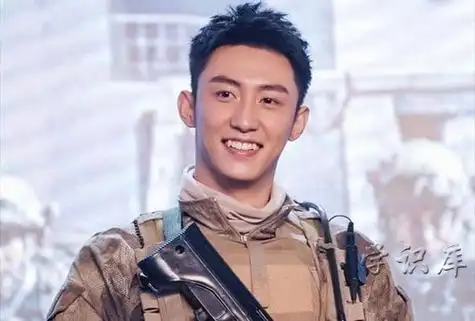 黄景瑜毫无遮掩,坦然处之,看似毫不走心,实则心明如镜.