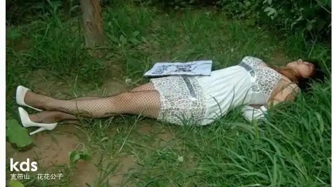 n,枪毙时还穿那么骚 [by 天使之e  1/15 15:29:41]&