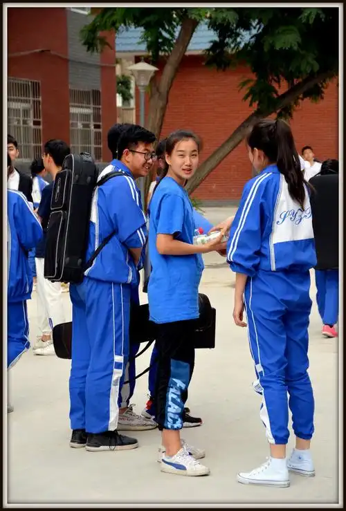 银川市实验中学2018届 高三毕业典礼花絮