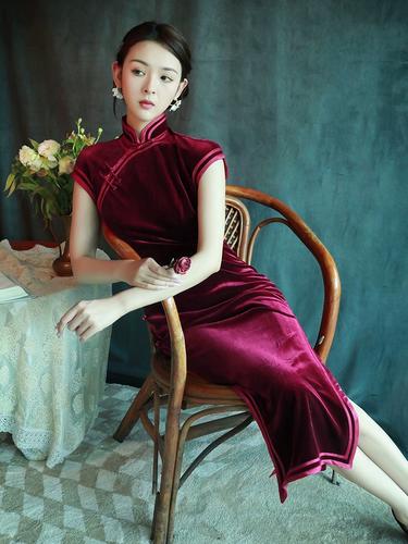 红色丝绒旗袍2021年新款女秋季高端复古中国风改良版中长款连衣裙