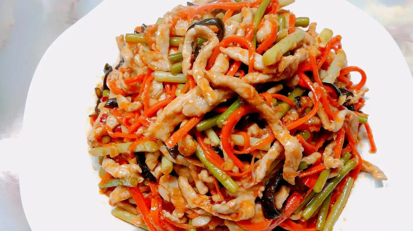 服务升级 2川菜师傅教你正宗鱼香肉丝,吃三大碗米饭都不够