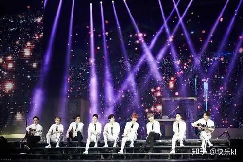 有exo九人合体的可以做电脑壁纸的高清图嘛放大不失真最好是演唱会上