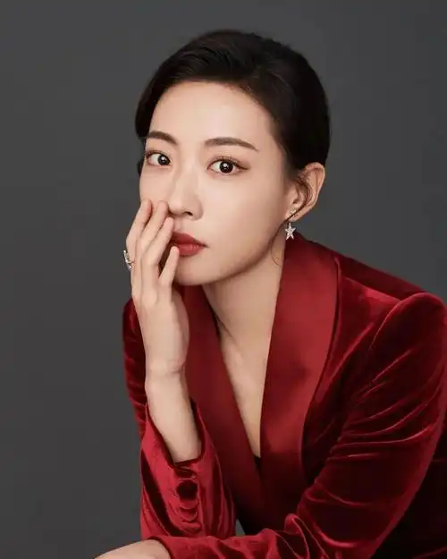 演出预告-北京京剧院优秀青年演员李佳京剧专场《李韵佳音》即将上演