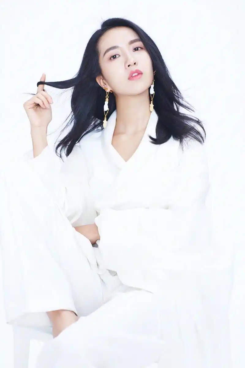 被说抢了唐嫣风头的许龄月口碑不好?曾出演《择天记》女二号