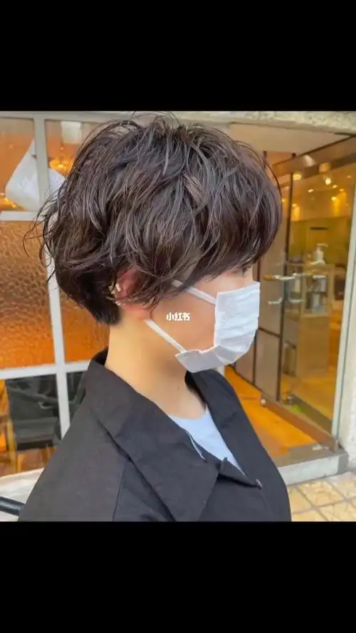 不显老的短发纹理烫可盐可甜美炸了