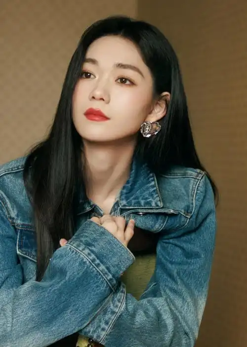 段奥娟混色牛仔裙套装##北京台春晚好看##春节搭子##北京台春晚