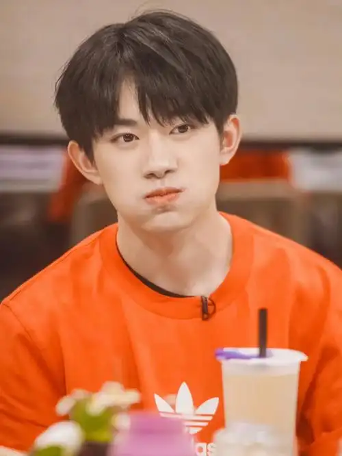 哦吼吼～橙色千玺