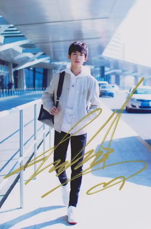 tfboys_『冲冠』tfboys亲笔签名照片 易烊千玺亲笔签名照片 新款宣传