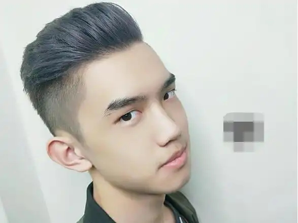 男生铲两边短发发型图片