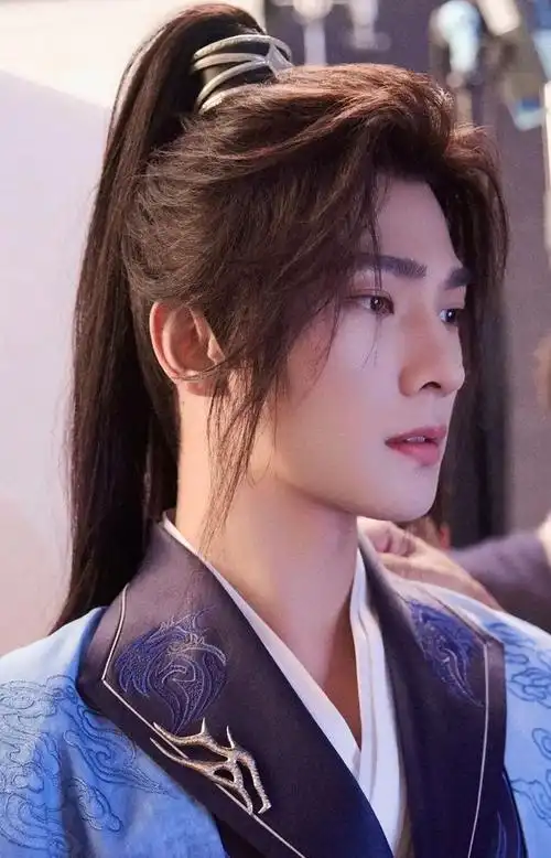 杨洋且试天下白衣古装路透