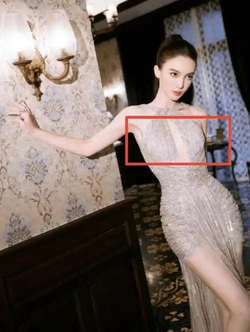 有一种"尴尬",叫金晨玩性感,明明条件有限,却非要露点什么_造型_身材