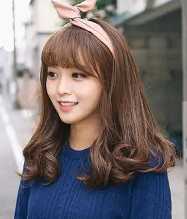 女生梨花头烫发发型图片清爽灵动不失恬静气质