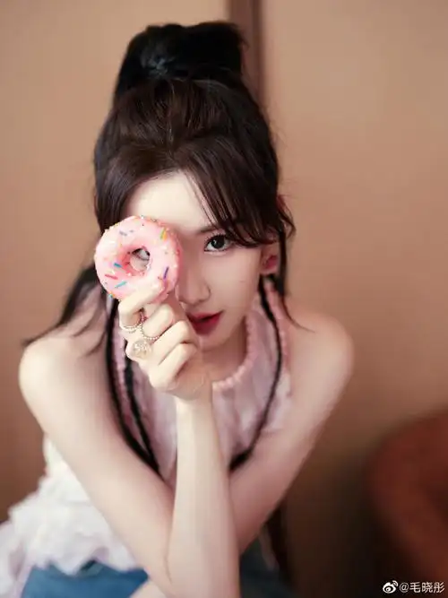 书里走出来的毛晓彤##陈晓说毛晓彤智商120##毛晓彤眉心坠