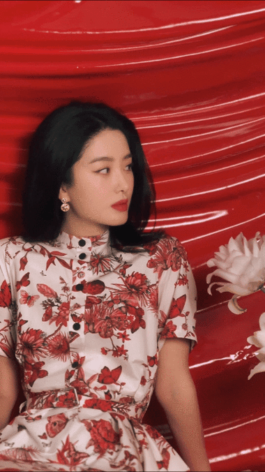 杨采钰红唇开运妆