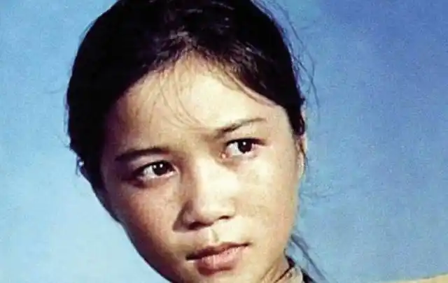 蔡明我年轻时可是班花本以为搞笑的看到照片懵了