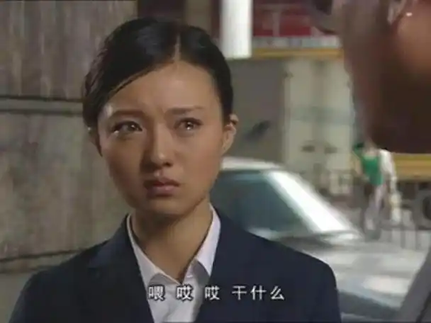 古早甜剧《落地请开手机》,又名黑道大哥爱上我