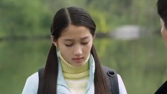 电视剧混剪:少女感十足的关晓彤,看起来就是天真可爱