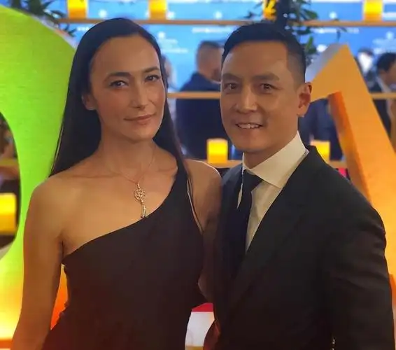 这一次吴彦祖庆祝结婚14周年,甜蜜喊话妻子:没有你我活不下去