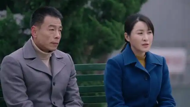 《我哥我嫂》光亮凭实力搞笑,成功将芊芊逗乐,陆医生难以置信