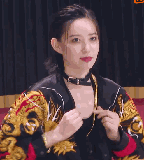 人间扳手李斯丹妮你个帅憨憨