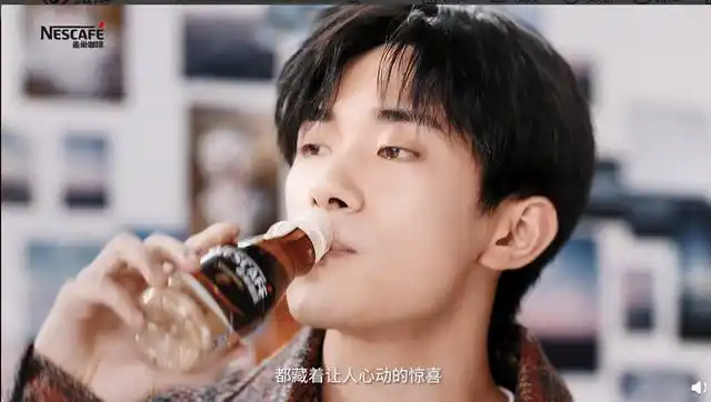 tfboys新闻210730易烊千玺x雀巢咖啡新广告释出代言人陪你体会生活的