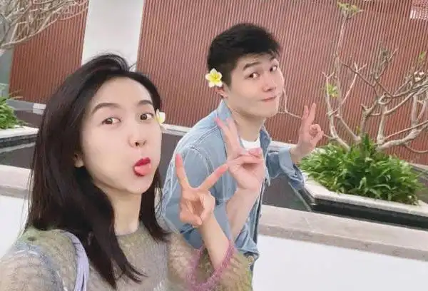 当时的那名神秘男子就是"孙先生",许龄月的官宣男友