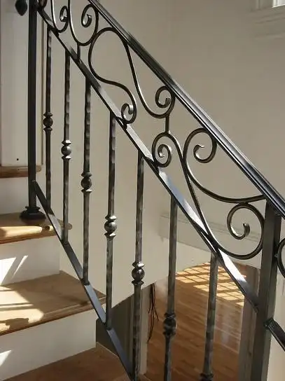 西安铁艺楼梯金属楼梯扶手加工厂家-如云铁艺