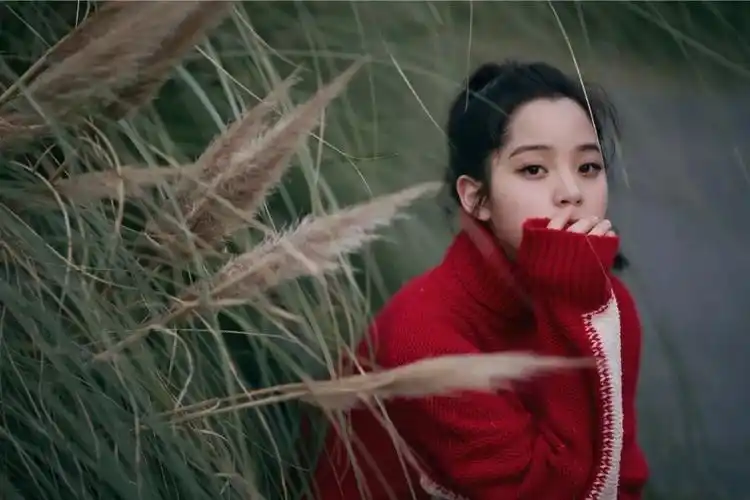 欧阳娜娜这18招拍照方法,学会了你就是最美的女孩!