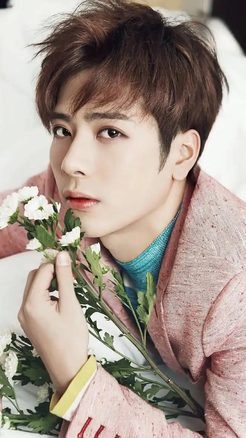 明星图片 #高清壁纸 #抖音图 - 抖音