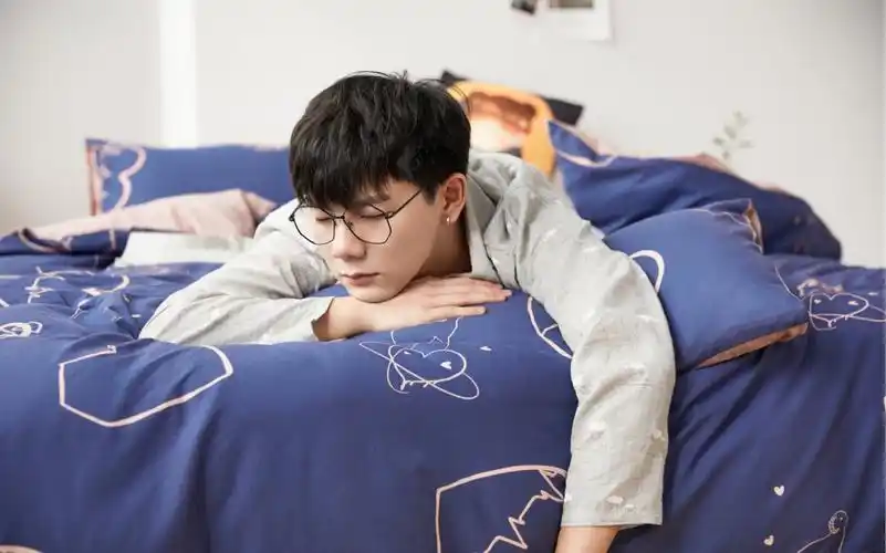 【cv羊仔】不会做美妆的美食博主不是好cv(200518美妆场直播部分录屏)