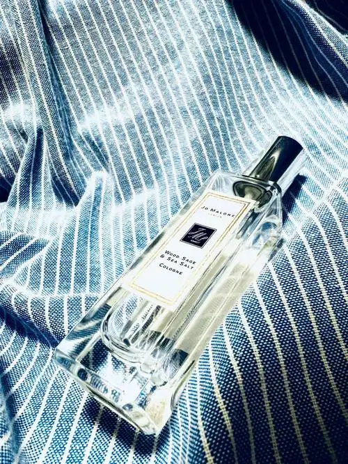 祖马龙香水鼠尾草与海盐