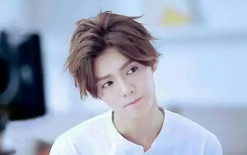 2,鹿晗到底喜欢谁:少女时代的鹿晗喜欢谁