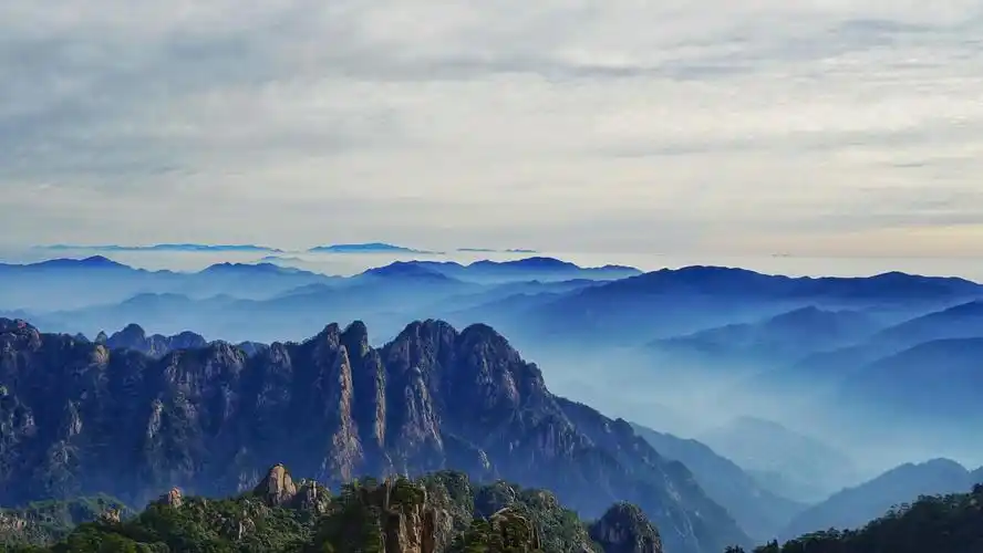 中国第一奇山变化万千的人间仙境所见之处即是一幅水墨丹青