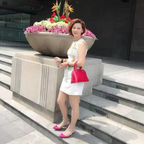 40岁离异女征婚照片(id:94192802)_北京征婚交友_珍爱网