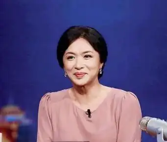 回顾金星和妻子结婚10年离婚已是女儿身再婚后被丈夫宠成宝