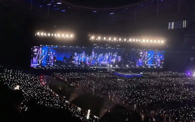 五月天上海演唱会 【憨人 talking】