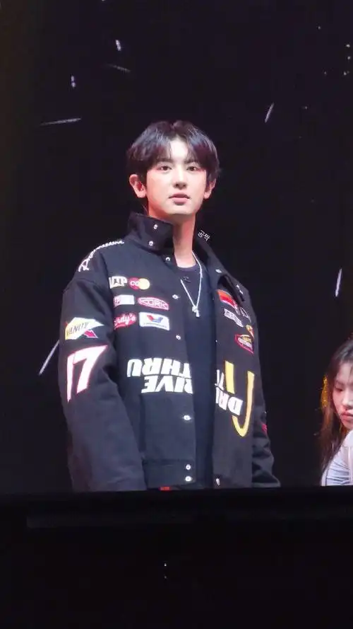 朴灿烈唯一官方门面